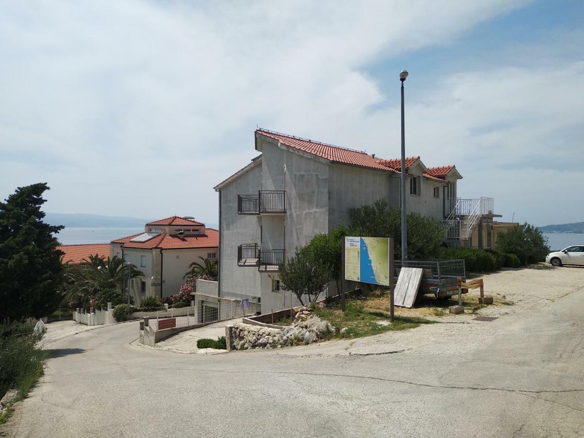 Sunny Blue Apartments Omiš Eksteriør bilde